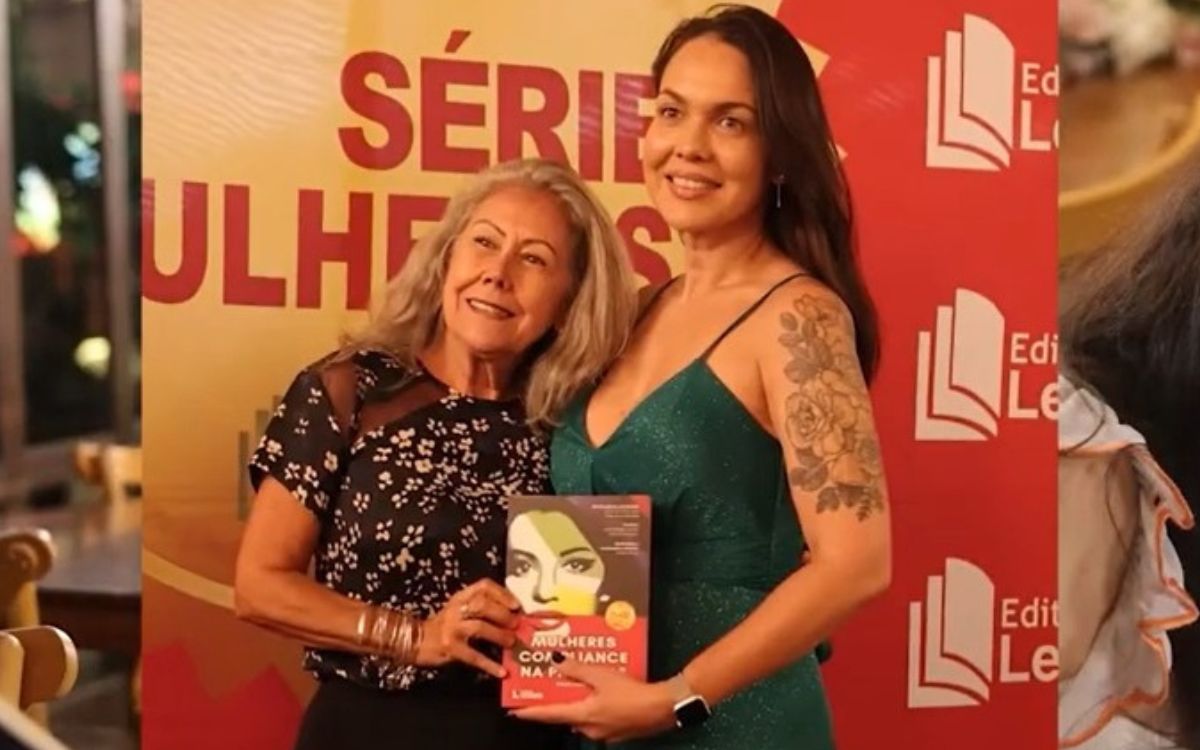 Foto Premiação do Livro Mulheres Compliance na Prática - Vol. II