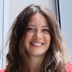 Andrea Vasconcelos