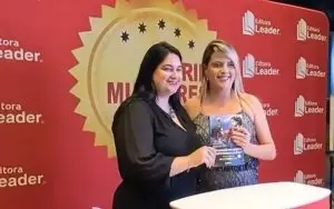 Foto Premiação do livro Mulheres no Direito Empresarial, Previdenciário e Tributário - Vol. I